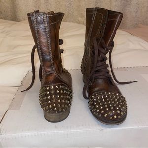 Steve Madden leather studded Troopa Boots